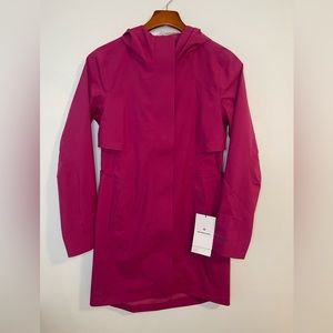 Lululemon rain rebel jacket size 4 - NWT